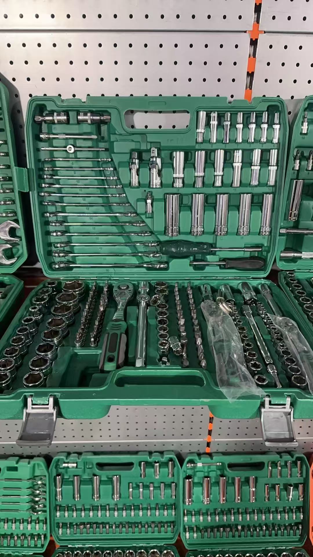 Kit di Riparazione Auto Fai-da - Power Tools Repairs recensione e prezzo